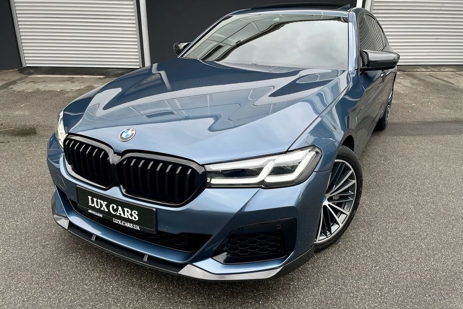 Продам BMW 530 e M package  2022 года в Киеве