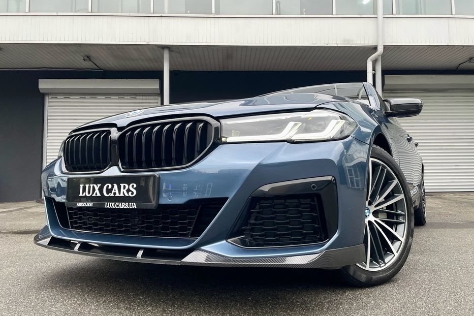 Продам BMW 530 e M package  2022 года в Киеве