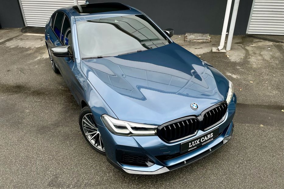 Продам BMW 530 e M package  2022 года в Киеве