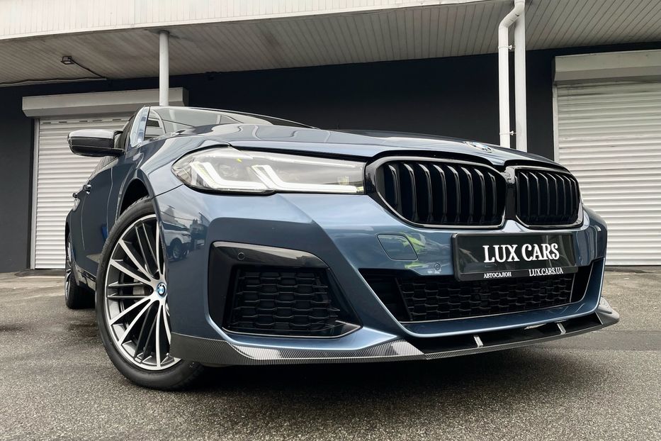 Продам BMW 530 e M package  2022 года в Киеве