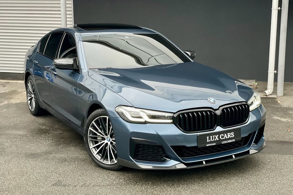 Продам BMW 530 e M package  2022 года в Киеве