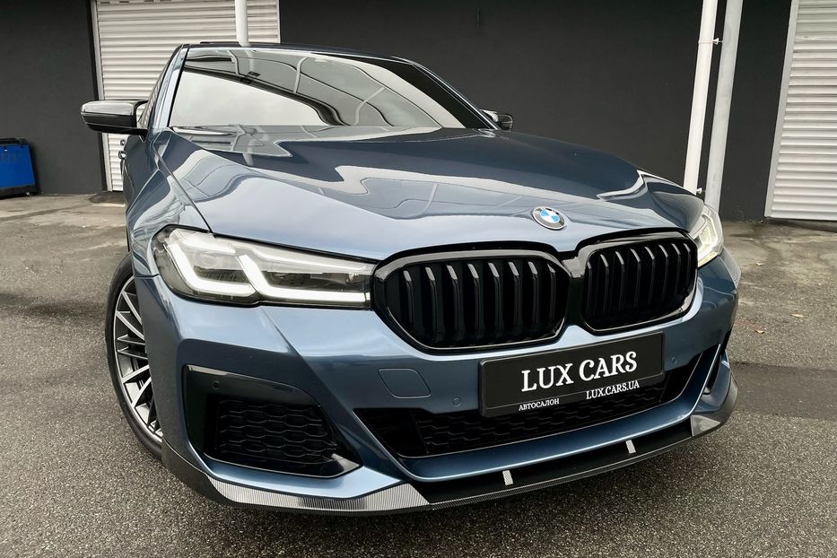 Продам BMW 530 e M package  2022 года в Киеве