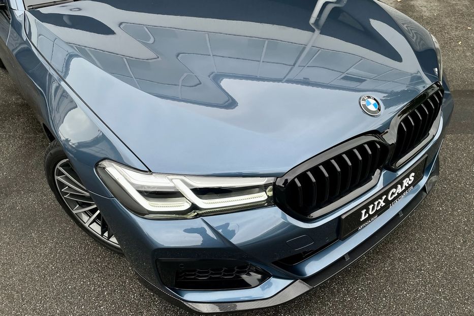 Продам BMW 530 e M package  2022 года в Киеве