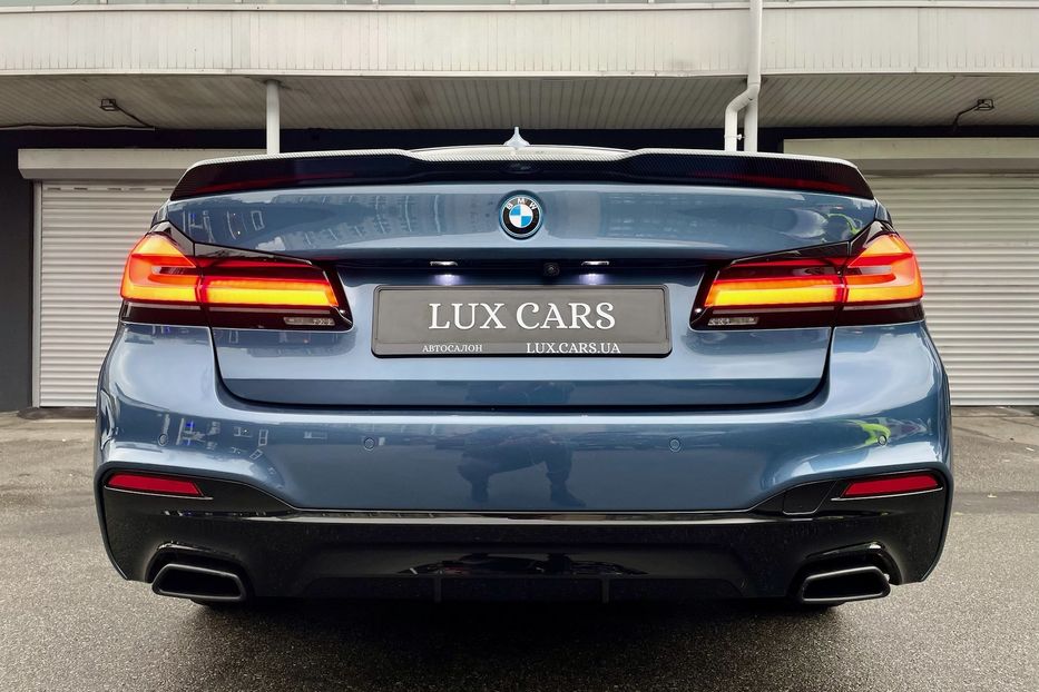 Продам BMW 530 e M package  2022 года в Киеве