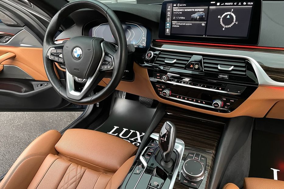 Продам BMW 530 e M package  2022 года в Киеве