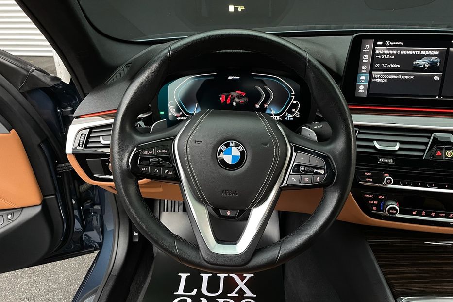 Продам BMW 530 e M package  2022 года в Киеве