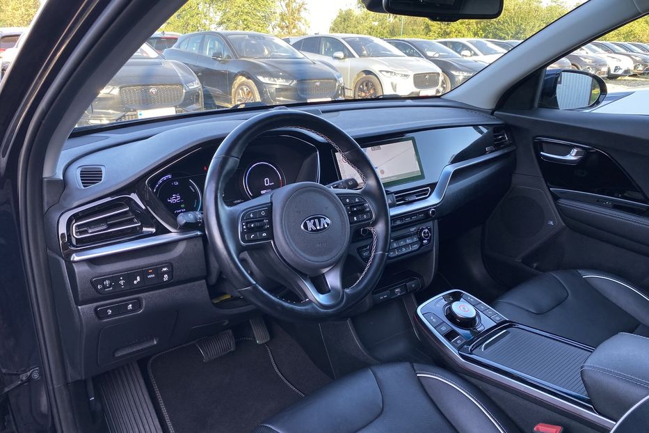 Продам Kia Niro 64 кВт Макс. комплектація 2020 года в Львове