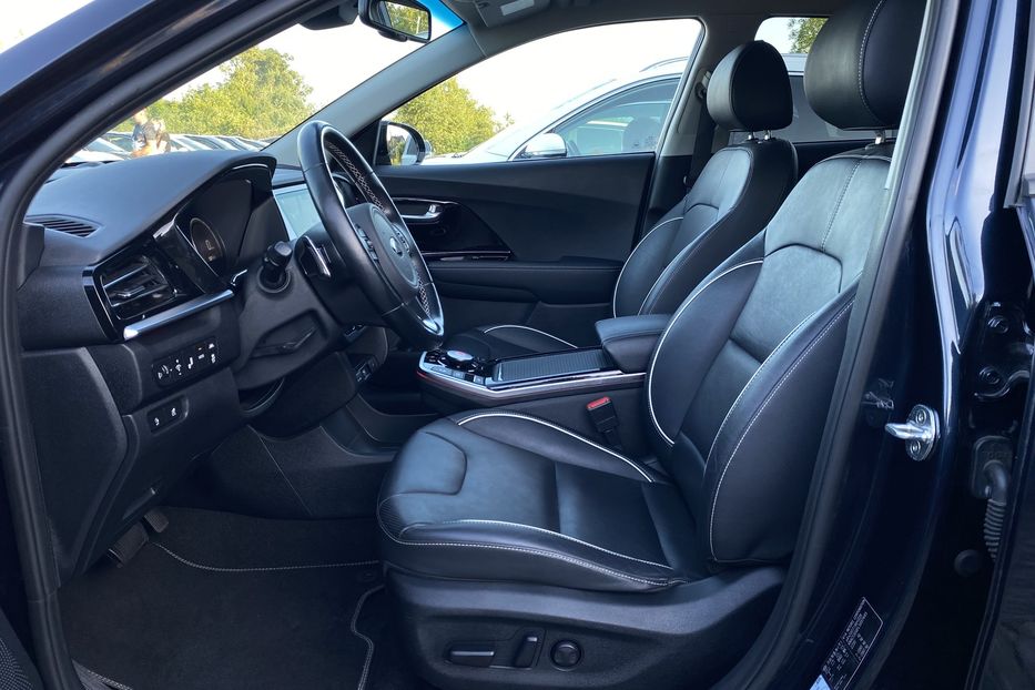Продам Kia Niro 64 кВт Макс. комплектація 2020 года в Львове