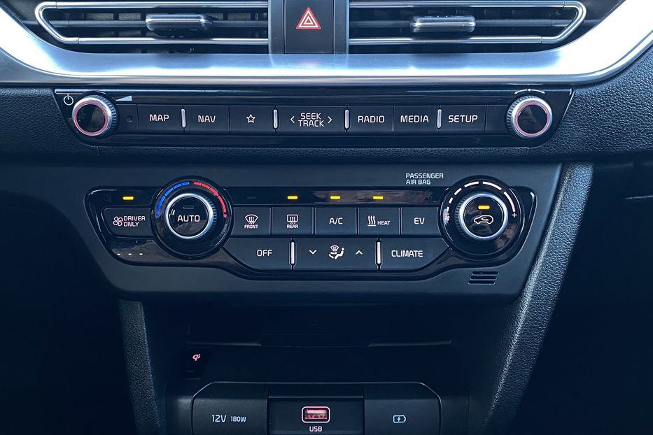 Продам Kia Niro 64 кВт Макс. комплектація 2020 года в Львове