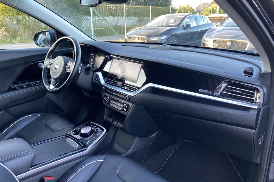 Продам Kia Niro 64 кВт Макс. комплектація 2020 года в Львове