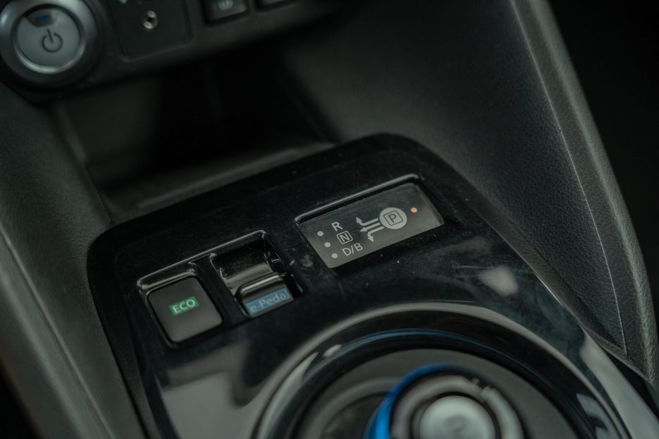 Продам Nissan Leaf SV 2018 года в Черновцах