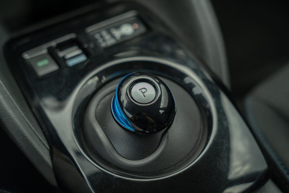 Продам Nissan Leaf SV 2018 года в Черновцах