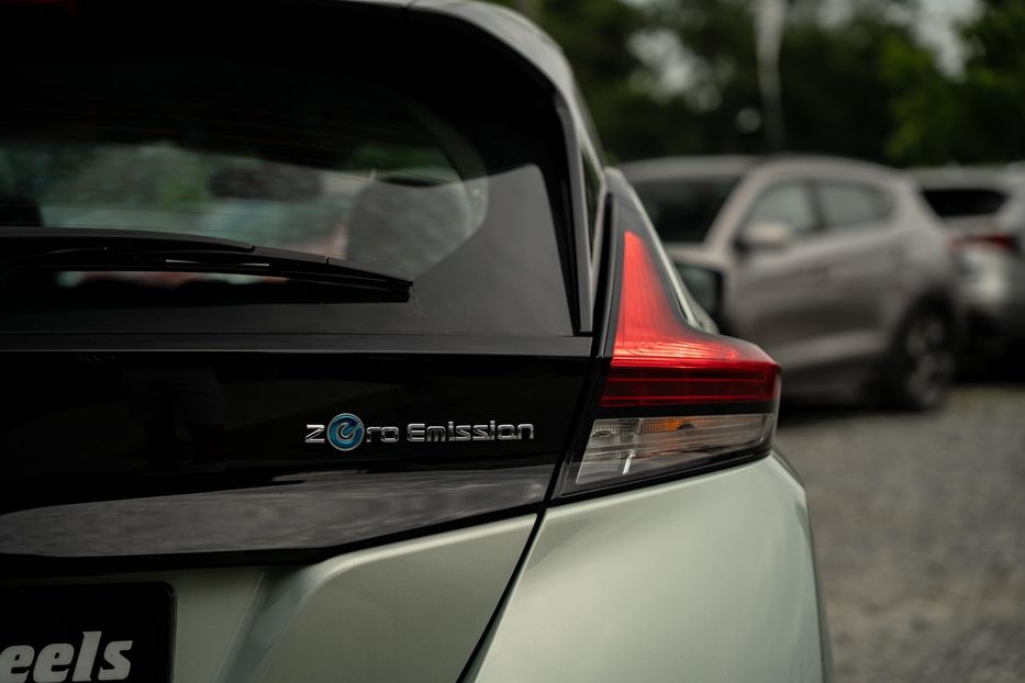 Продам Nissan Leaf SV 2018 года в Черновцах