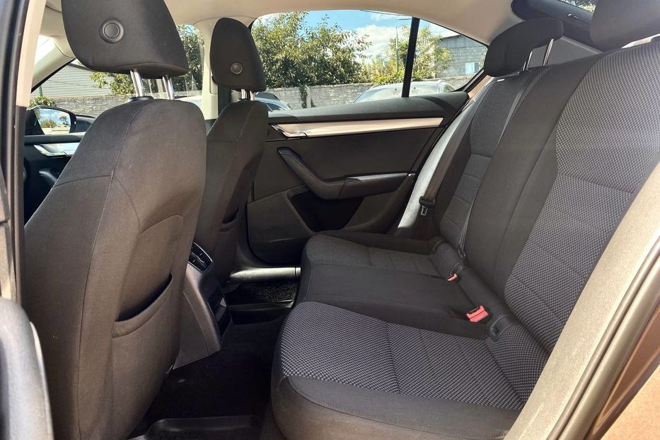 Продам Skoda Octavia 2013 года в Днепре