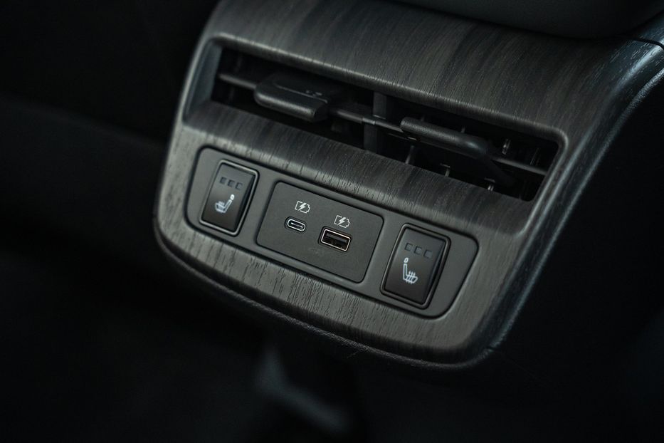 Продам Nissan 200 Ariya 2024 года в Черновцах