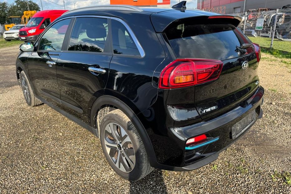 Продам Kia Niro 64квт авто в дорозі 2021 года в Львове