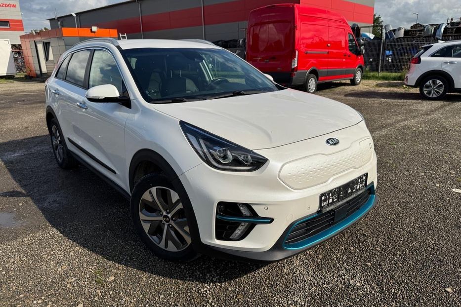 Продам Kia Niro 64квт авто в дорозі 2020 года в Львове