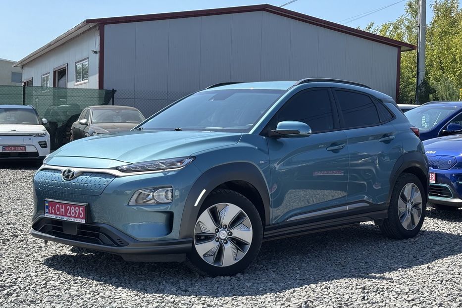 Продам Hyundai Kona 39 квт  2020 года в Львове