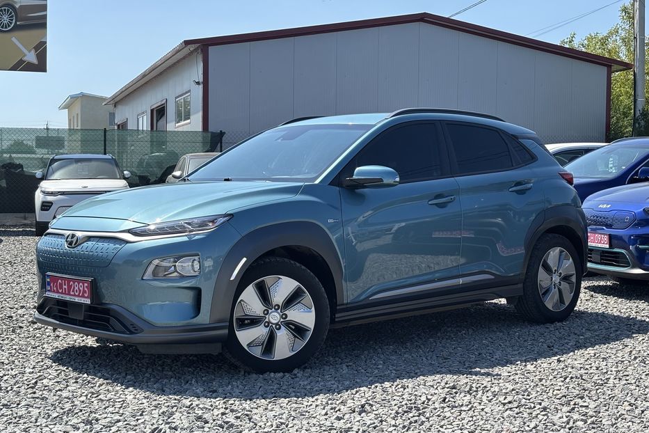 Продам Hyundai Kona 39 квт  2020 года в Львове