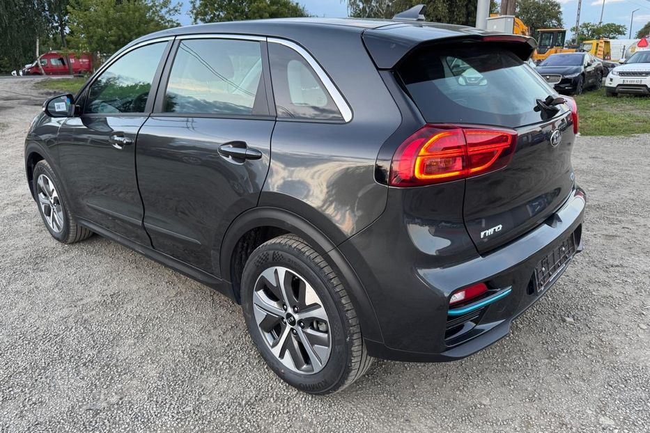 Продам Kia Niro 64квт 2021 года в Львове