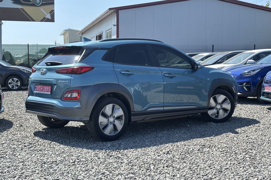 Продам Hyundai Kona 39 квт  2020 года в Львове