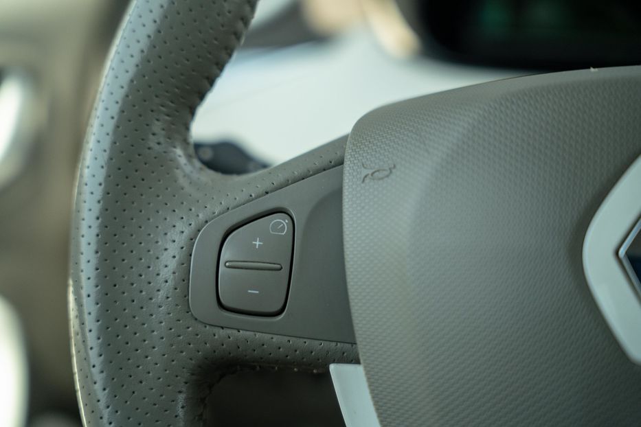 Продам Renault Zoe 2016 года в Черновцах