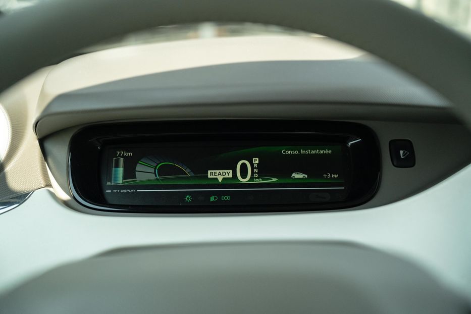 Продам Renault Zoe 2016 года в Черновцах