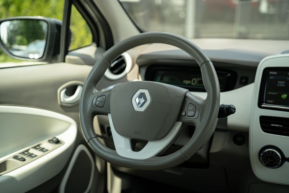 Продам Renault Zoe 2016 года в Черновцах