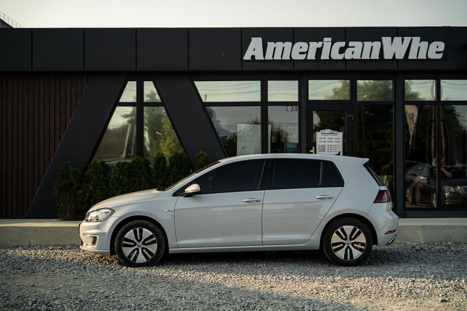 Продам Volkswagen e-Golf 2018 года в Черновцах
