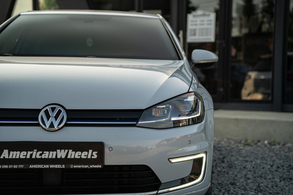 Продам Volkswagen e-Golf 2018 года в Черновцах