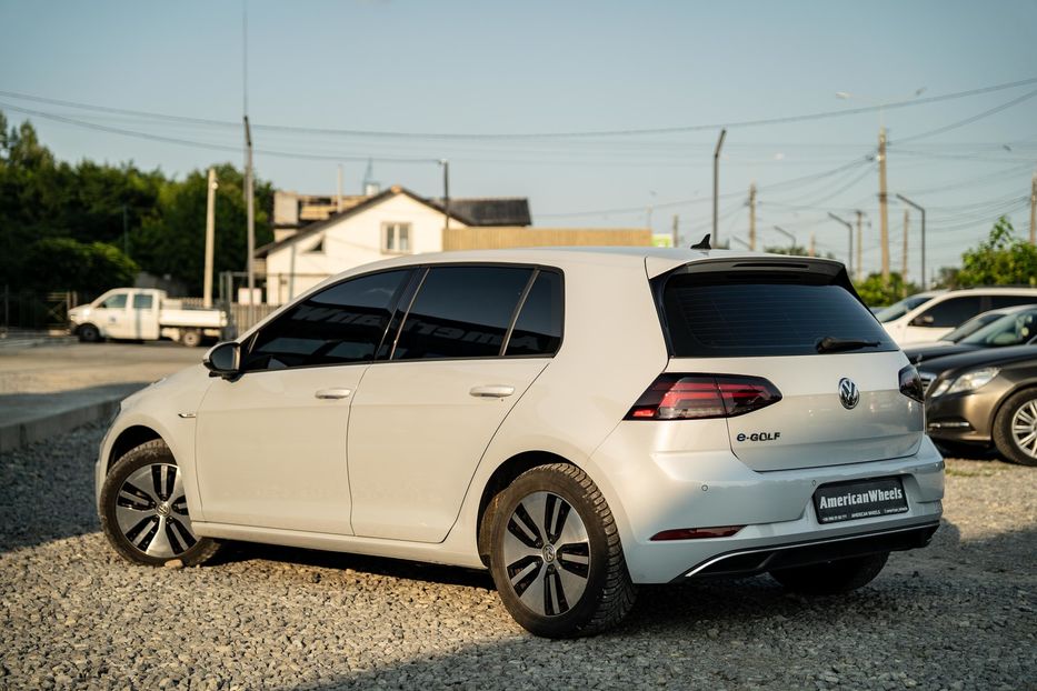 Продам Volkswagen e-Golf 2018 года в Черновцах