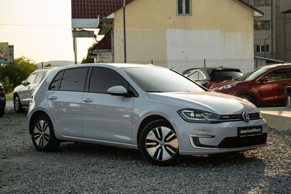 Продам Volkswagen e-Golf 2018 года в Черновцах