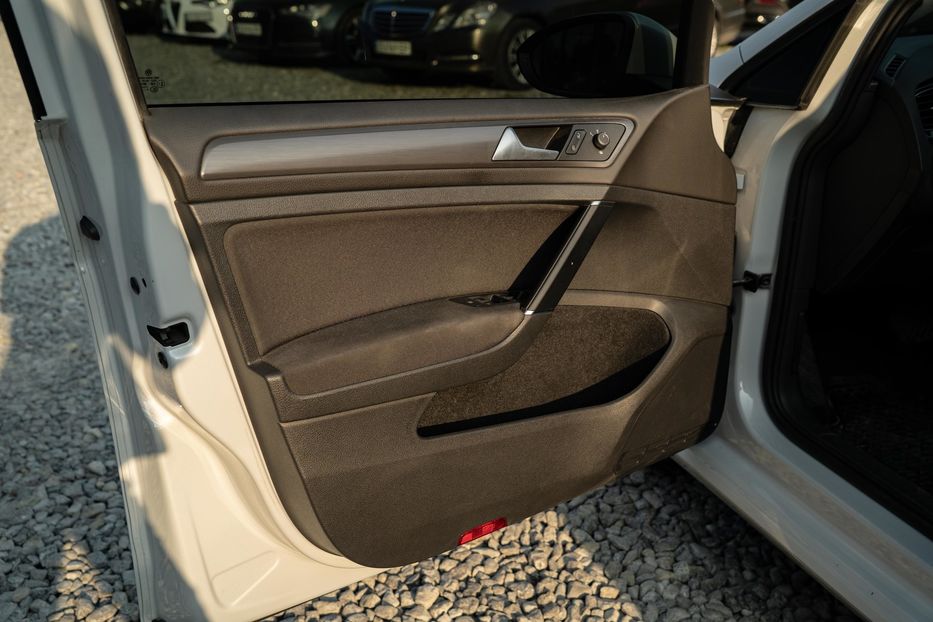 Продам Volkswagen e-Golf 2018 года в Черновцах