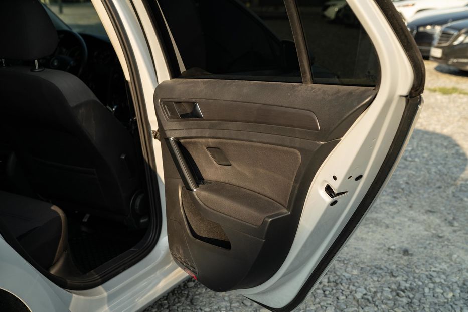 Продам Volkswagen e-Golf 2018 года в Черновцах