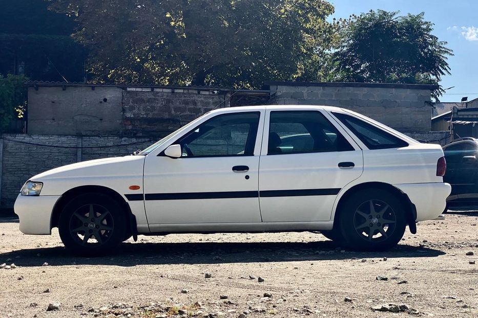 Продам Ford Escort 2000 года в Днепре