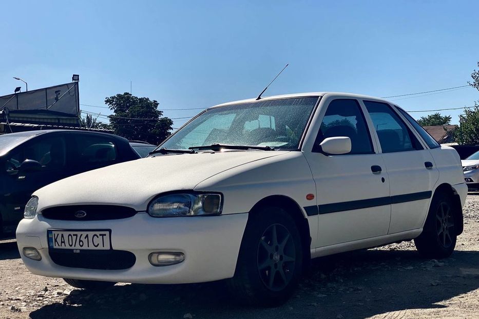 Продам Ford Escort 2000 года в Днепре