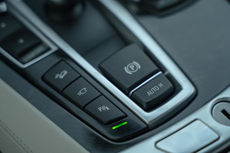 Продам BMW 740 Ld Xdrive 2014 года в Черновцах