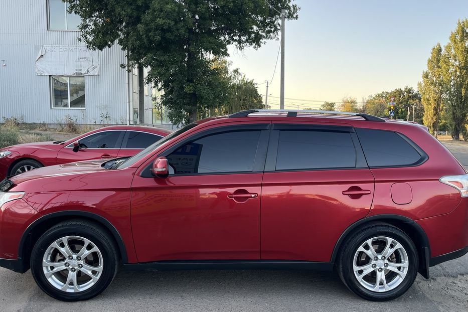 Продам Mitsubishi Outlander 7 місць 2014 года в Николаеве