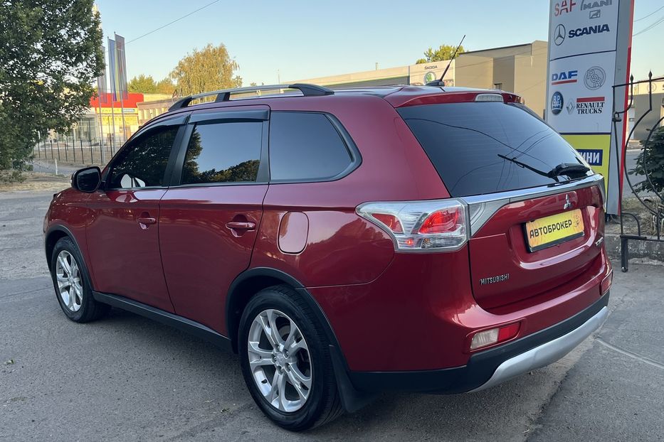 Продам Mitsubishi Outlander 7 місць 2014 года в Николаеве