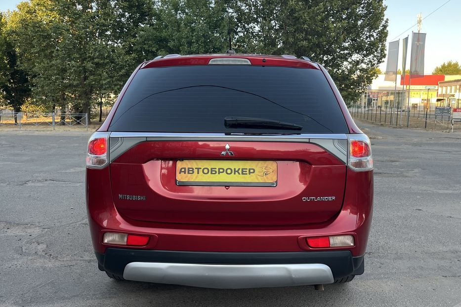Продам Mitsubishi Outlander 7 місць 2014 года в Николаеве