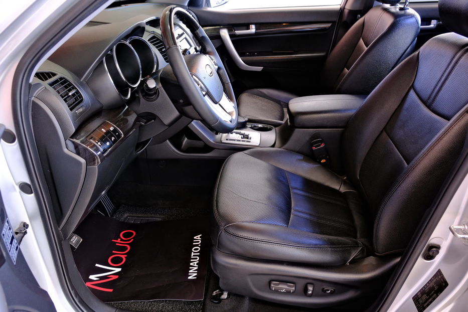 Продам Kia Sorento 2011 года в Одессе