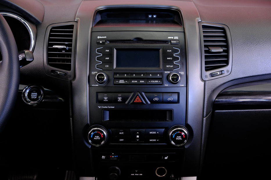 Продам Kia Sorento 2011 года в Одессе