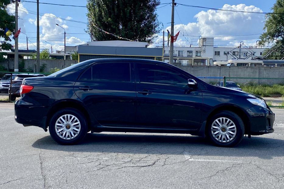 Продам Toyota Corolla 2011 года в Киеве