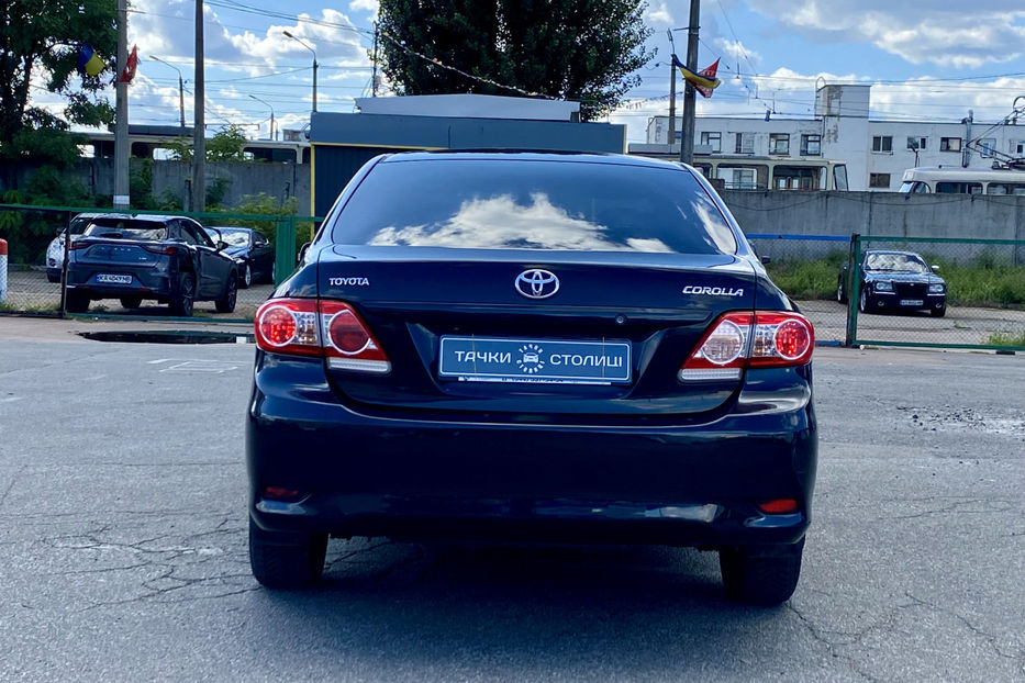 Продам Toyota Corolla 2011 года в Киеве