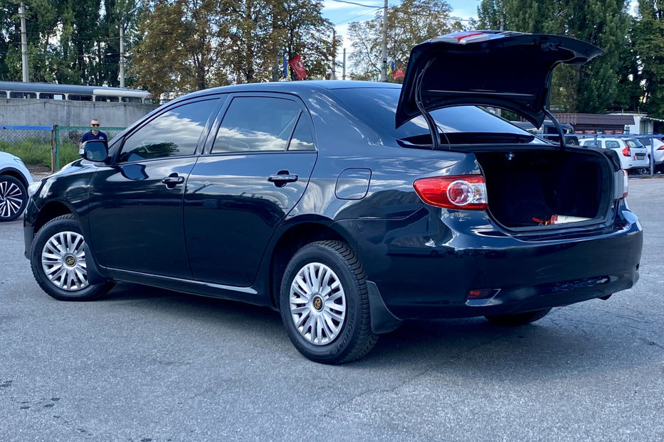 Продам Toyota Corolla 2011 года в Киеве