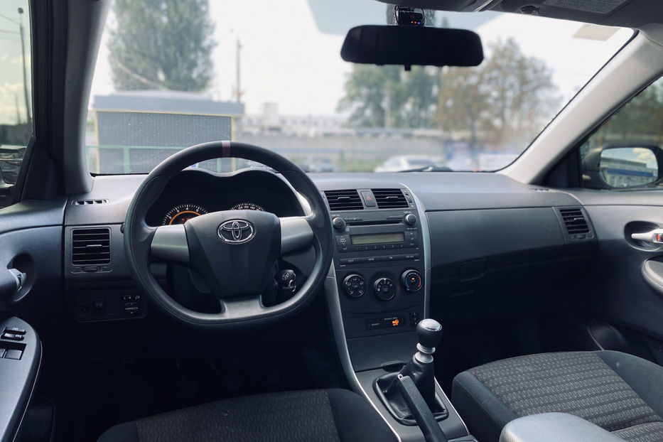 Продам Toyota Corolla 2011 года в Киеве