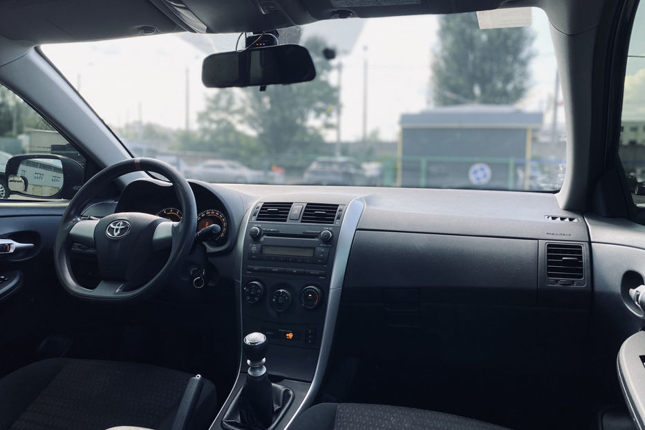 Продам Toyota Corolla 2011 года в Киеве