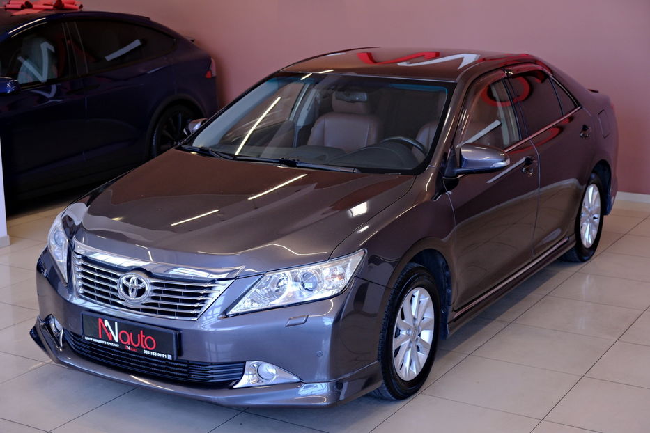 Продам Toyota Camry XV50 2014 года в Одессе