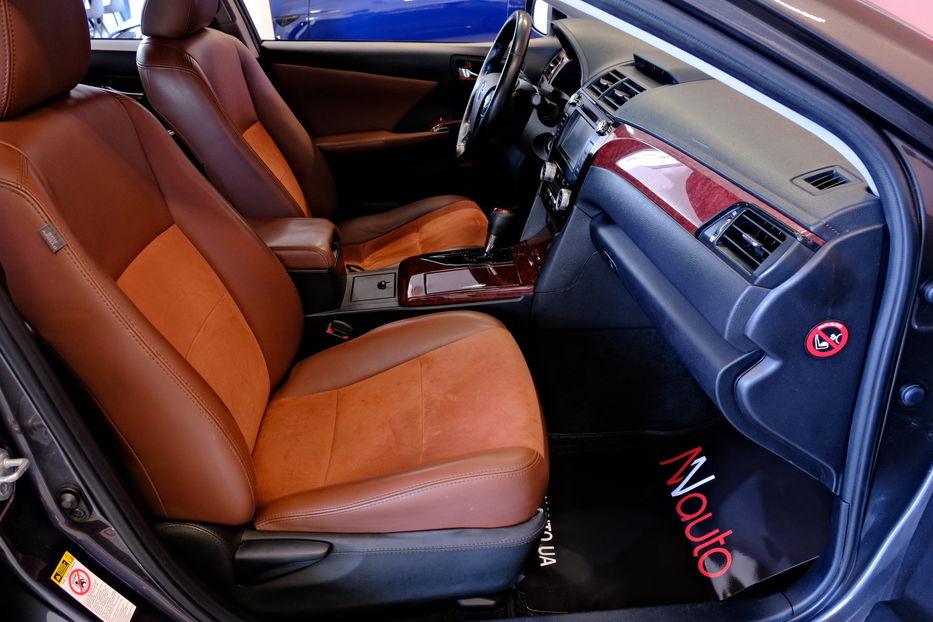 Продам Toyota Camry XV50 2014 года в Одессе