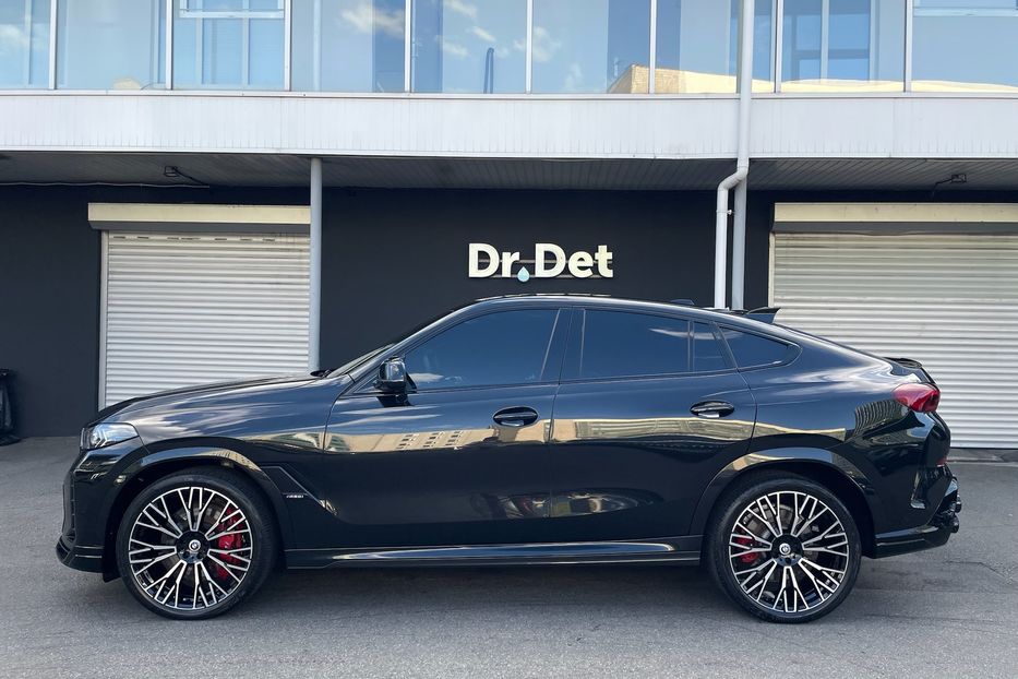 Продам BMW X6 M60i 2023 года в Киеве